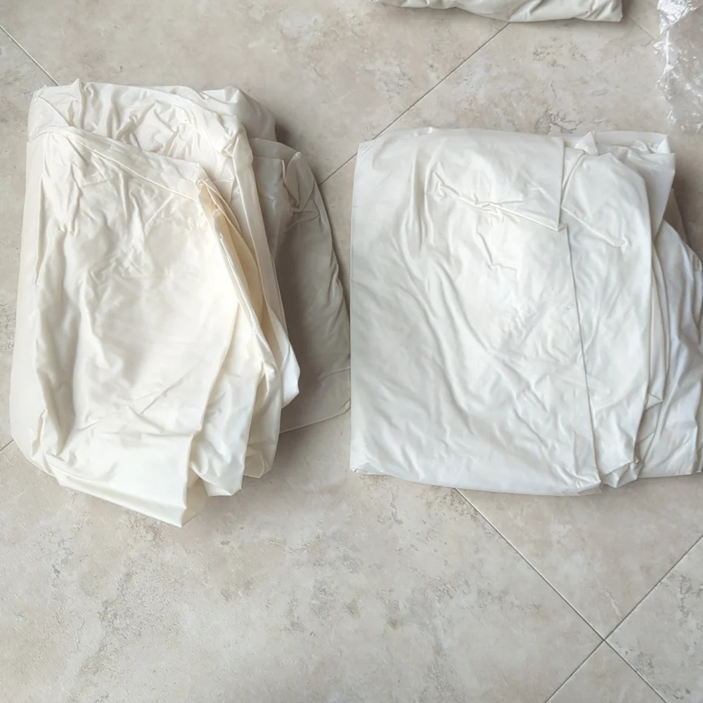 🌞$5🌞Set of Twin plastic mattress protector